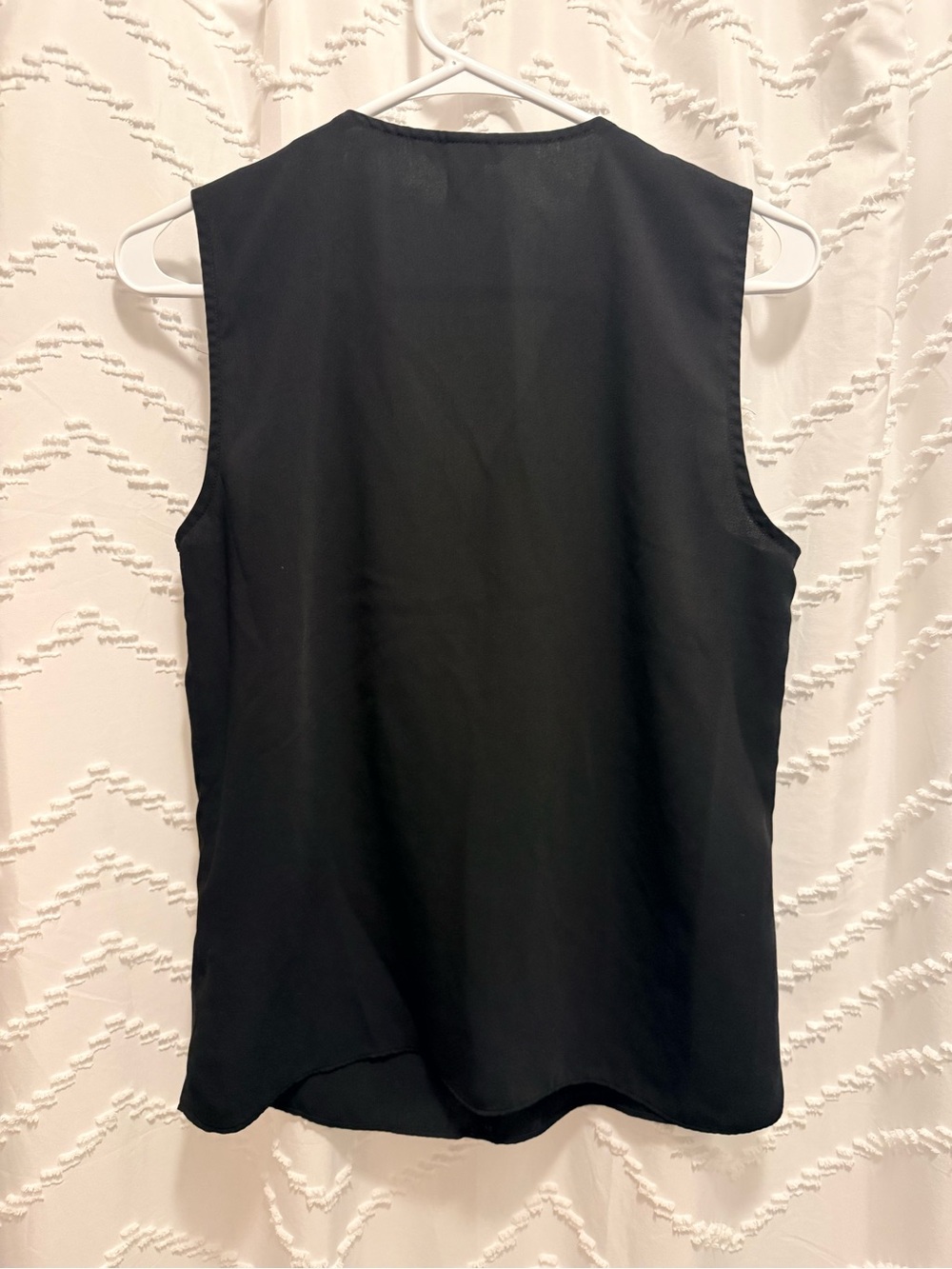 H&M Black Ruffle Front Sleeveless Camisole - Picture 2 of 2